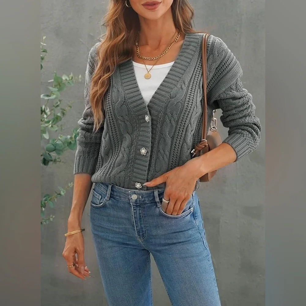 ❤️ Grey Chunky Knit Sweater